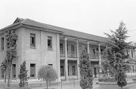 1996年被拆除的东西教研楼