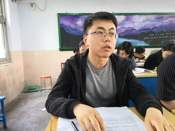 张铮.jpg