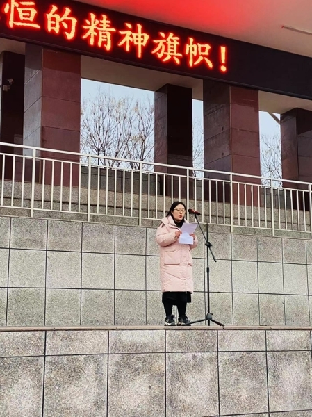 升旗4.jpg 升旗4.jpg