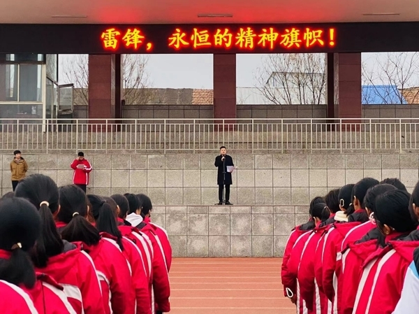 升旗5.jpg 升旗5.jpg