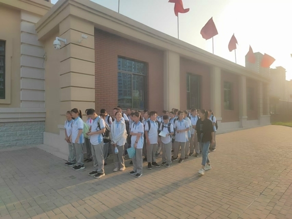 1-值班.jpg