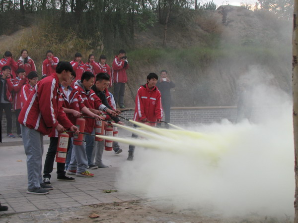 2014年消防演习8.jpg